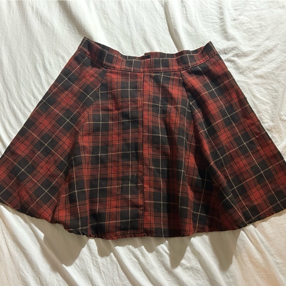 Plaid Button Up Brandy Melville Skirt - Picture 4 of 4